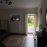Zentrale Und Barrierefreie Mit Terrasse