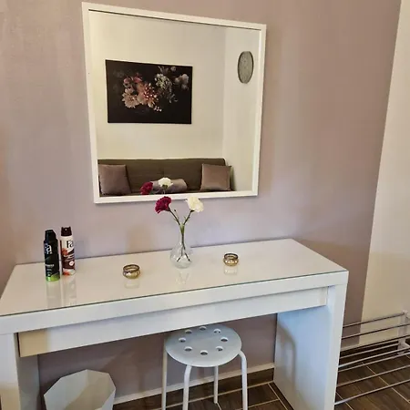 Lejlighed Zentrale Und Barrierefreie Mit Terrasse