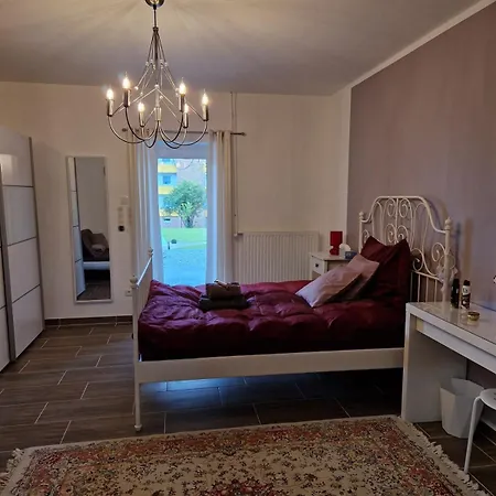 Zentrale Und Barrierefreie Mit Terrasse Lejlighed Alfeld (Lower-Saxony)