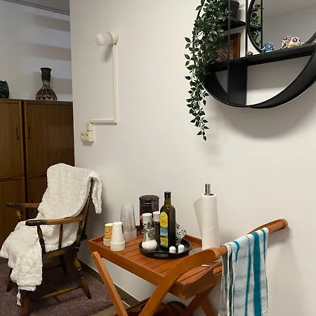 Zentrale Und Barrierefreie Mit Terrasse